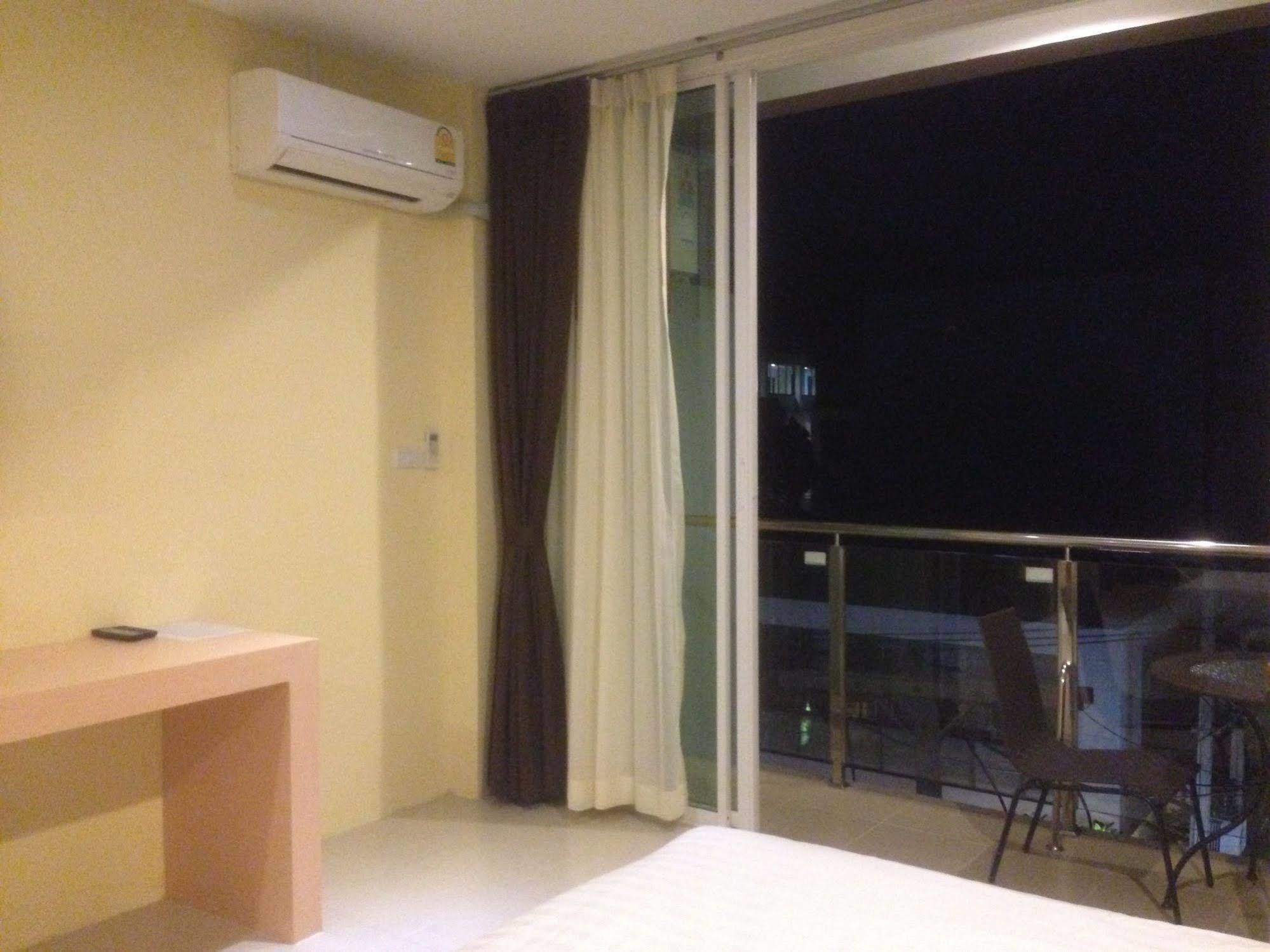 Ploenlay Hotell Ao Nang Eksteriør bilde